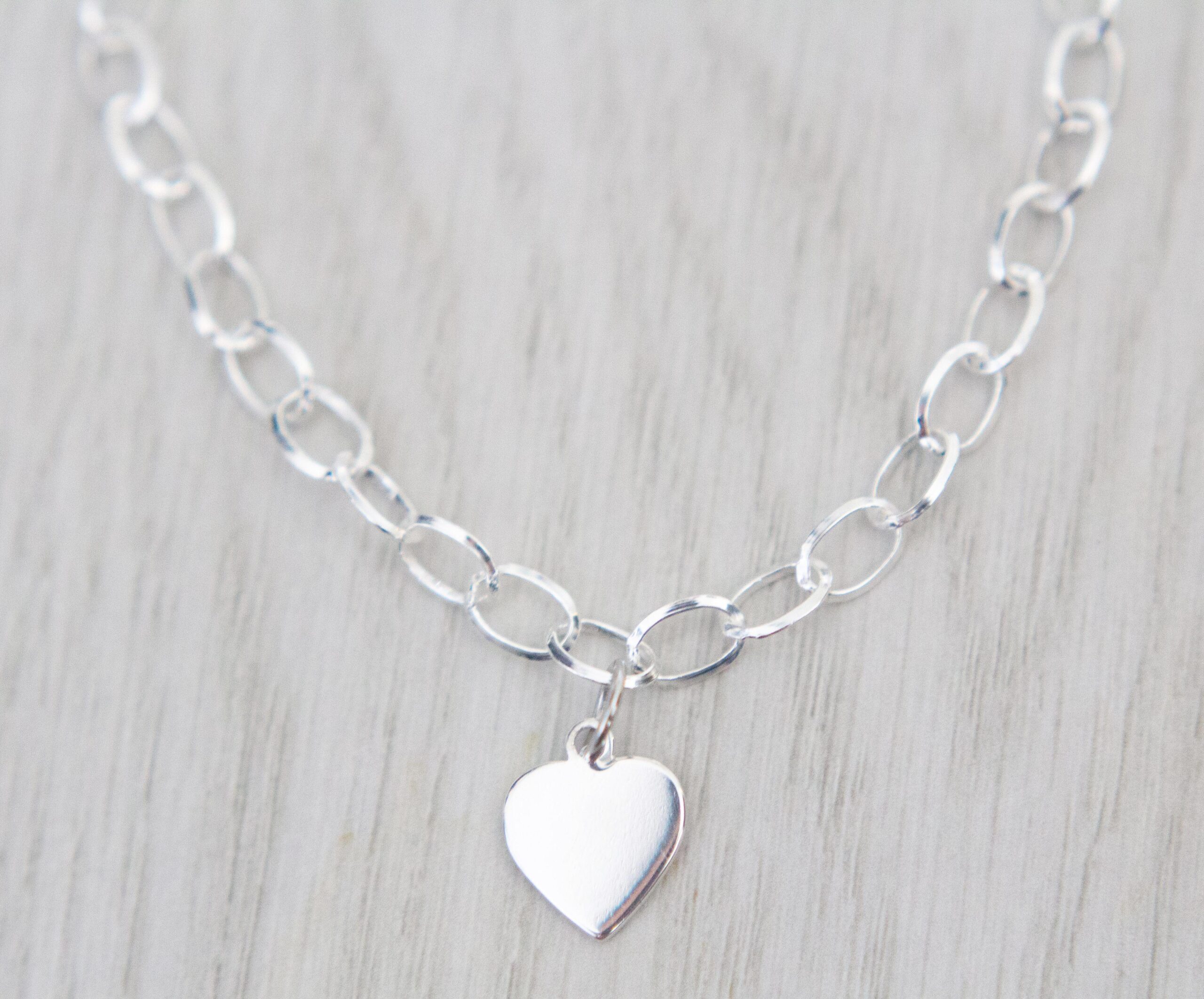 Tiny Heart Bracelet